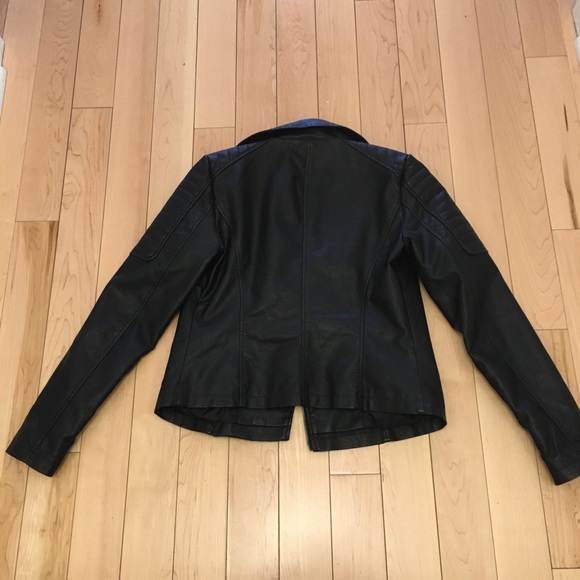 Leather jacket - Picture 2 of 2